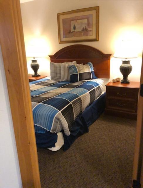 High Country Motel Bellevue エクステリア 写真