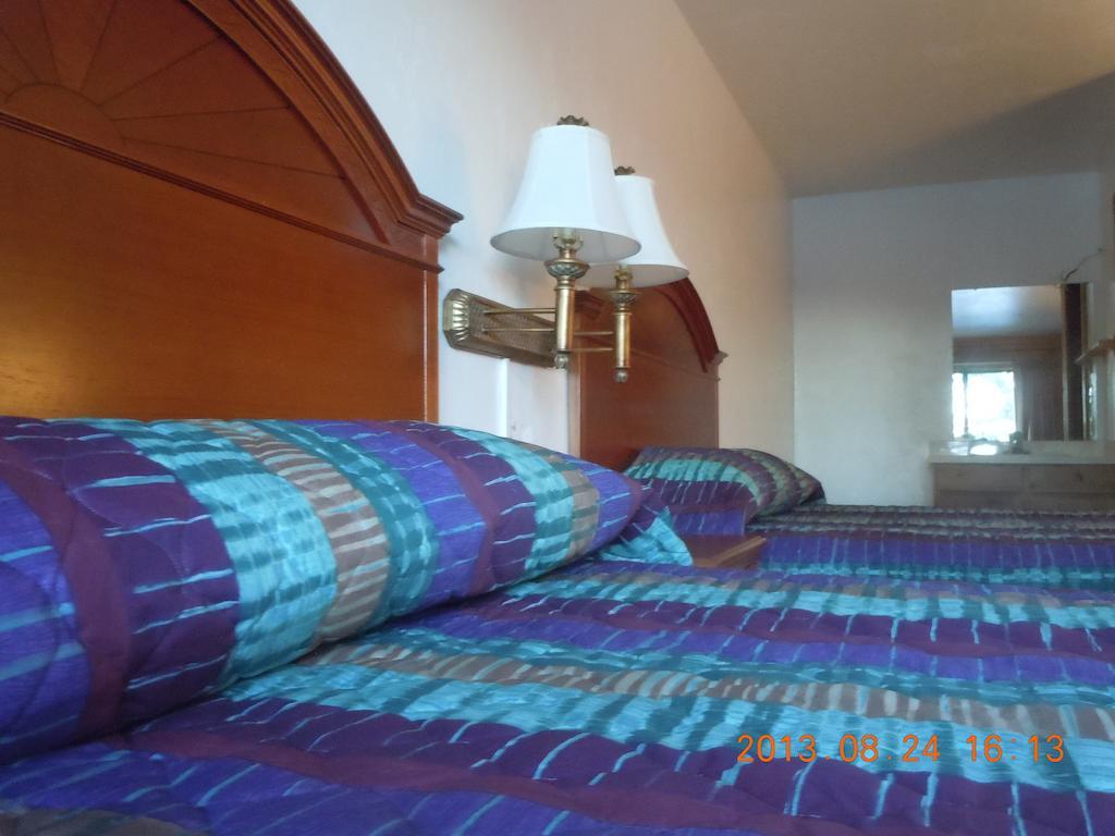 High Country Motel Bellevue 部屋 写真